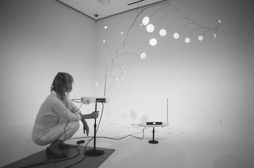 Calder Plays Theremin, las esculturas que tocan theremins