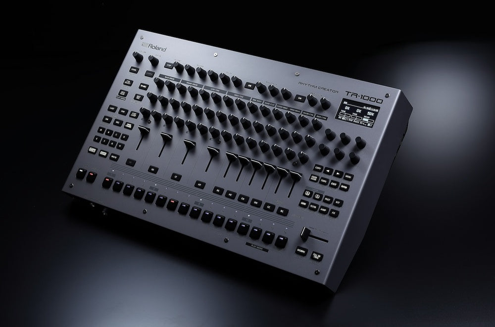 Roland TR-1000 el peso de un legado de más de 50 años.